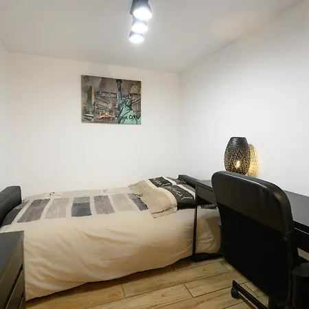 Maison Rez De Jardin Integral Entre & Paris Шель